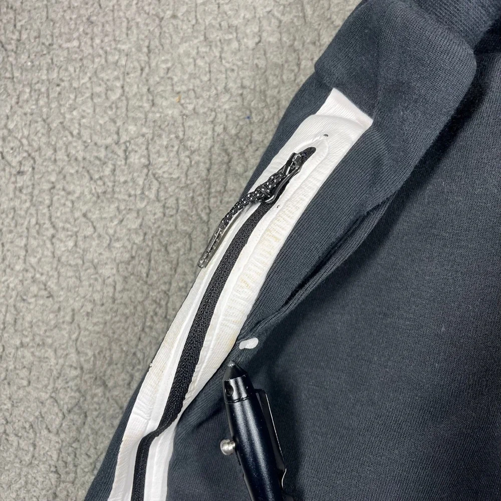 Nike Kids Sportswear Tech Fleece Cropped‎ Jogger Pants Black AQ9677-010 Medium